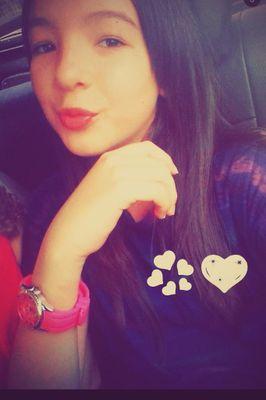Dios, Familia y unos cuantos.
La vida es hundirse  o nadar ☝
Wpp:3218430115