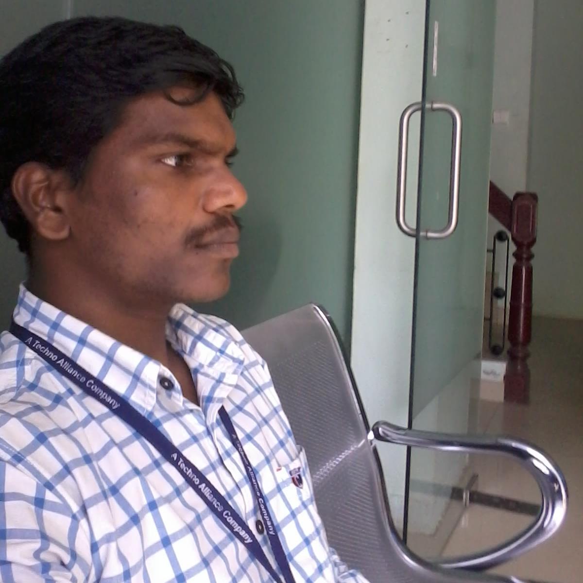 karol_phpexpert's profile picture. 