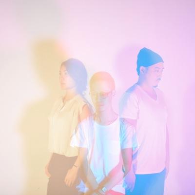 MODE OF DETAIL＝細部まで拘ったファッションミュージック(Electronic.Pop) 
Vo.Kousaku (ex.COMA*) 
Syn.Marina Dr.Kenji(ex.COMA*.cumulonimbus) 
http://t.co/cZ5CJAOEAA