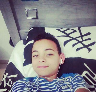 ✌ser uma pessoa melhor não perfeita porém melhor que ontem 
snap:nicolaslaurindo_
instagram:nicolaslaurindo_
vine:Nicolas oliveira