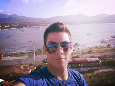 jesusdrn's profile picture. 23.  follow me  and I follow ♣ -  #IngPetroquimico♥