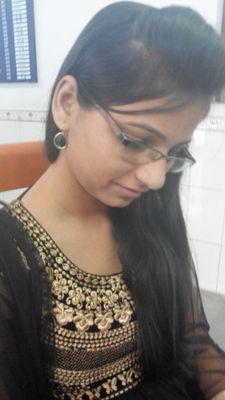 lovelytiwari111's profile picture. 