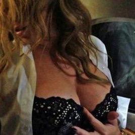 slutweet's profile picture. tweeting what everyone else already knows