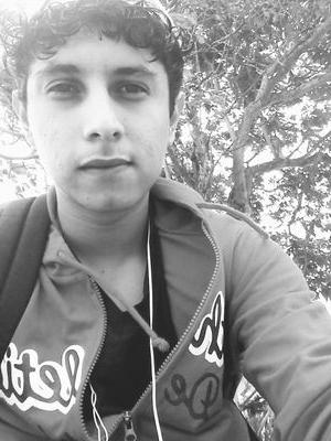 soy una persona amable me gusta jugar fut :D soy buena onda y me gusta hacer amigos