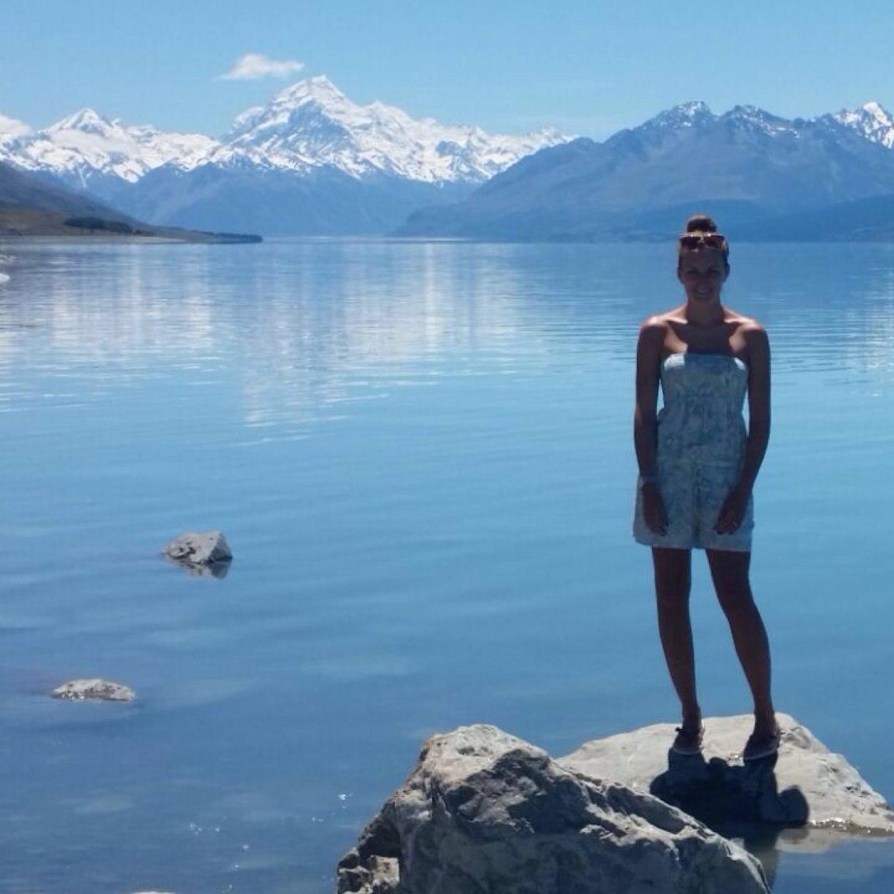 Moved to New Zealand from London. Follow my blog for fashion, food, fitness and the new lifestyle Auckland has to offer a Uk expat living lifeupsidedown.