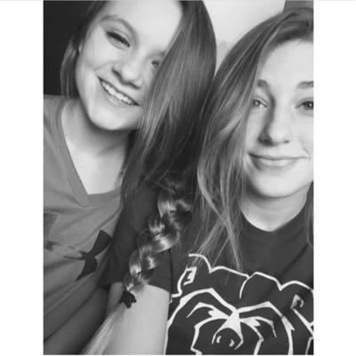 sidney123hill's profile picture. idk man, all I like is pizza and volleyball !