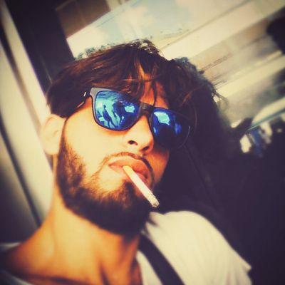 Conosco solo i danni, non so cos'è l'amore!