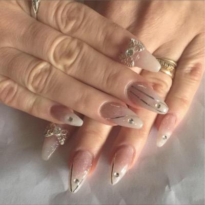 MayaNails by Xenobia Design - Certified Nailtech and lashstylist in Karlstad, Sweden. instagram @xenobiadesign