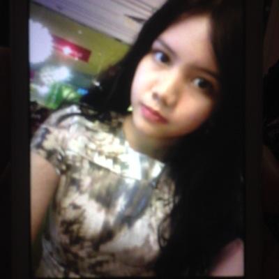 SasqiArfela's profile picture. #freelancemodel with Nathanie christy, Alma P Azizah and other.