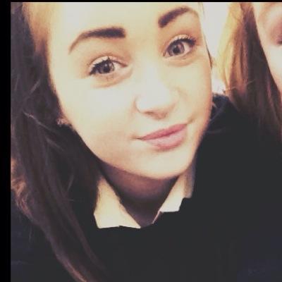 My name is danielle oleary im 13 years old love music targets: 500,1000,1500 snapchat-danii69xo ❤️❤️❤️❤️