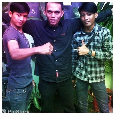 Percuma gw setia tapi dia ga ngehargain kesetiaan gw ϑά̲ŋ malah ngeduain