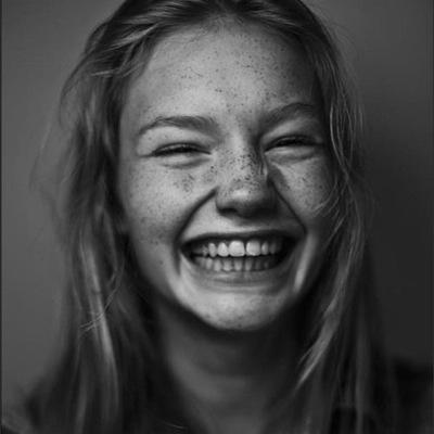 Happy1Thoughts's profile picture. Just a bunch of happy thoughts because life is too short to waste on being sad