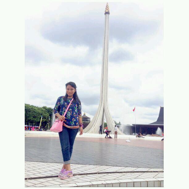 SriAmanda_'s profile picture. 