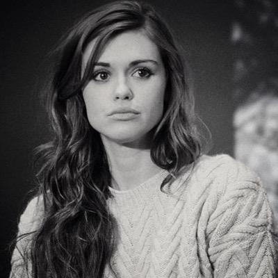 Holland Roden - 17