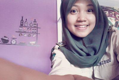 Get to know me from myself,not from others. Because not everyone is telling the truth about me. I believe Allah beside me. My dream want go to Mekkah with fam♥