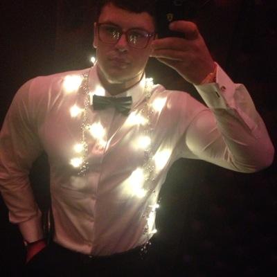 Romanents_'s profile picture. IG: romanents
https://t.co/lp5OWQYb2r