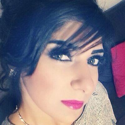 farohamakeup's profile picture. 