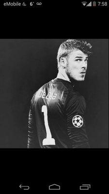 Official Twitte account of Richie Hanley!                                     Get Rich Or Die Tryin'..                                              #Mayo4Sam⚽