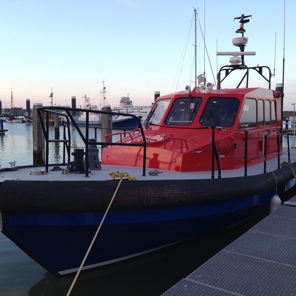 Watertaxi 24/7/365 van/naar Lauwersoog en Schiermonnikoog, inclusief gratis parkeren. Bel 24/7: 0519-349133