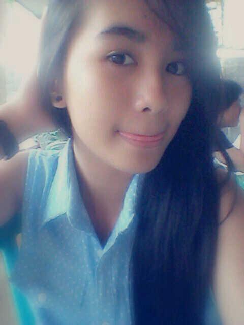 Renzhya081's profile picture. 