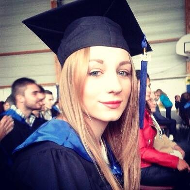 22y • Éducateur sportif • Coach à l'USRO natation • 🌏