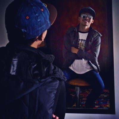 Seseorang penuh semangat karena memiliki MIMPI dan seseorang semangat untuk maju karena IMPIAN