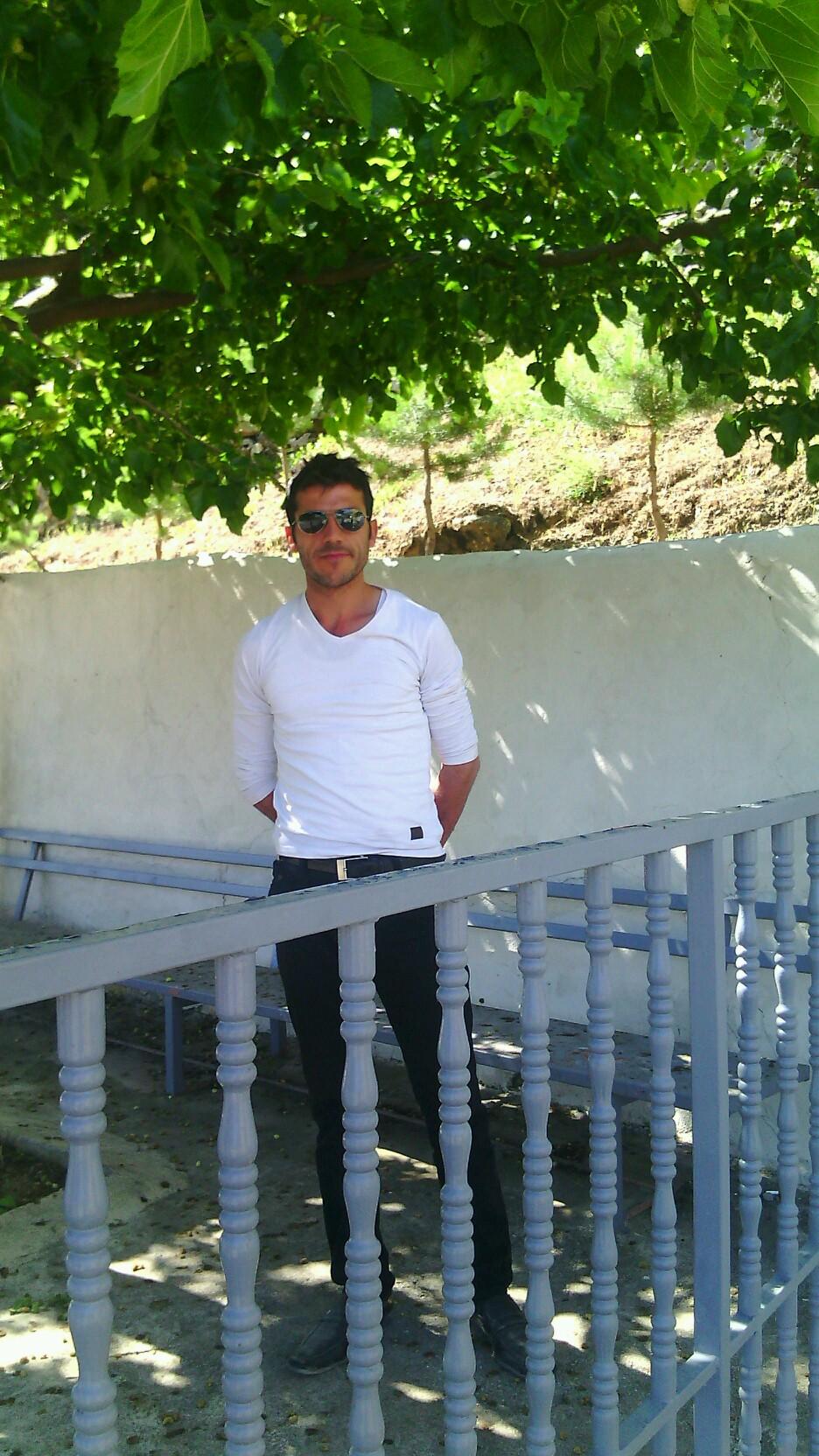 kendi isim dsinda hic birseyle ilgilenmem