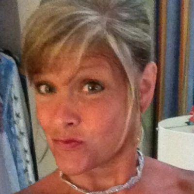 f6dc45a16ced4da's profile picture. 