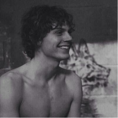 evanrpghrd's profile picture. 