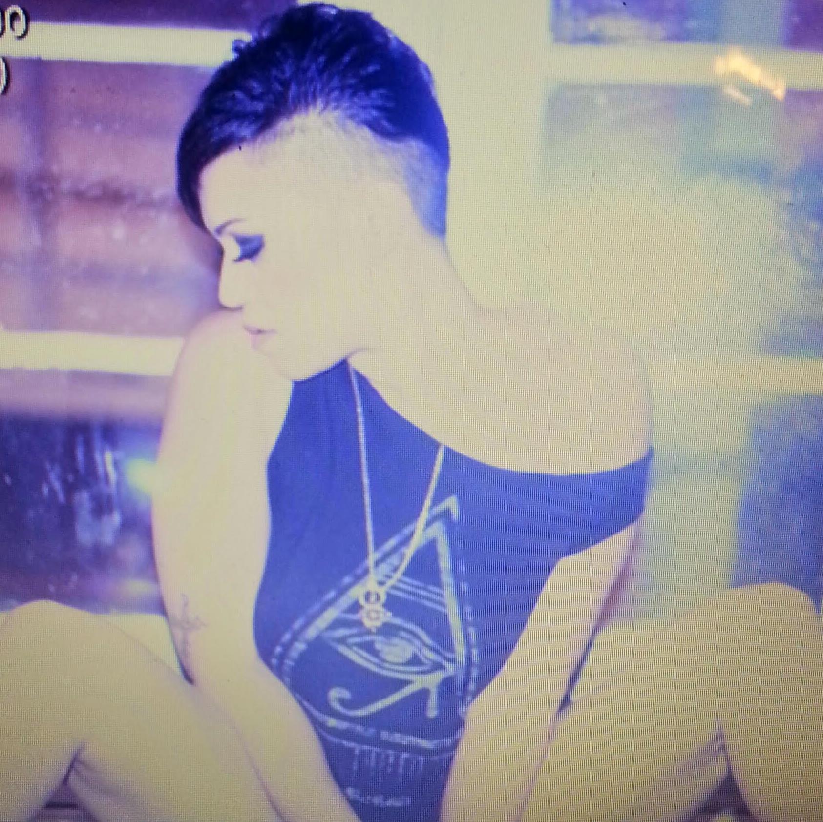 Singer/Songwriter/Recording Artist