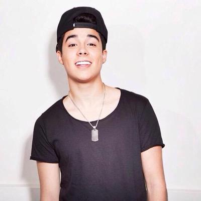 @MarioBautistaMB
NOS SIGUIO EL 2/3/14/ @MarioBautista_
NOS SIGUIO EL 24/12/2014 A LAS 3:05