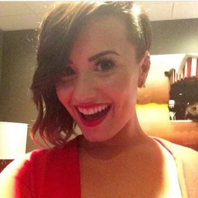stayingdemi49's profile picture. ѕнe's мy lιғe ѕaver, мy нero, ѕнe'ѕ тнe reaѕon ғor мy ѕмιle, ғor мy нo pe ғor мy ғaιтн ι love нer тo deaтн❤️❤️