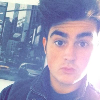 Bubbawebby's profile picture. snapchat-bubbawebby 
instagram-bubbawebbyy