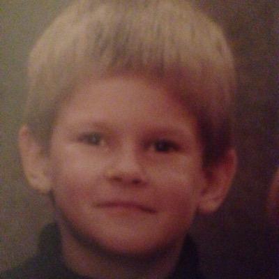 papa van 2 jongens en een meisje, voetbaltrainer, fietser, hardloper.