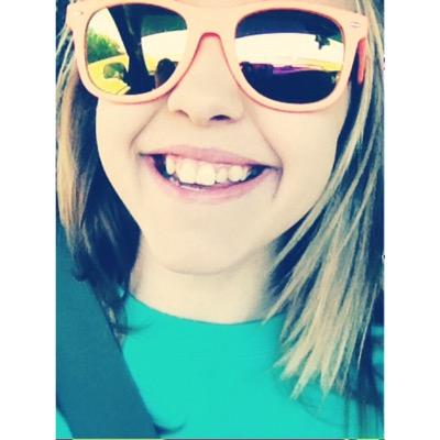 _omq_riley_'s profile picture. cheer is life