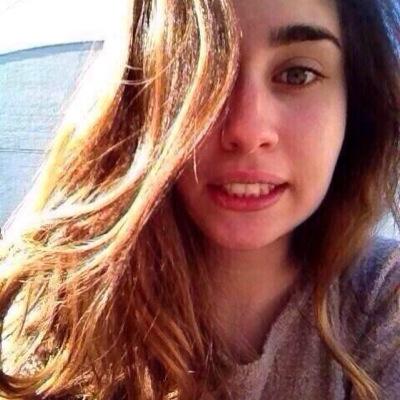 you just got a free follow! please follow @laurinahstans