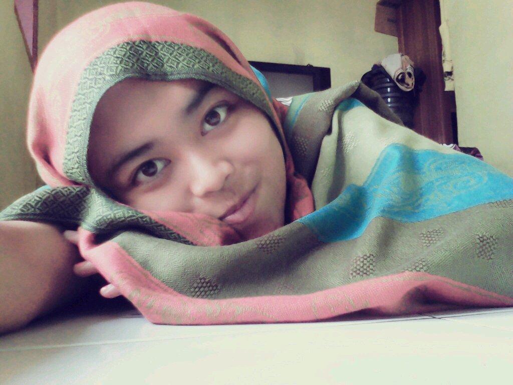 follow ig: gitaginanti17||fokus belajar gamacem ☀|dibalik kekecewaan pasti ada kebahagiaan ♥|my inspiration @Rina_Nose always suport|XII IPS2 :)|shs 2 padalaran