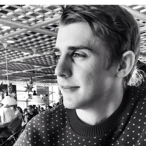 stefmoo's profile picture. 