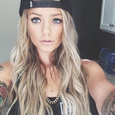 KelseyRPGDU's profile picture. Bi. 19 yo, danseuse.
CLARK.