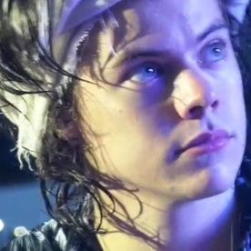 if you could please take maybe 1 min out of your day to read what i wrote for harry and rt it, i would be so so thankful. all the love.Xx -@curvyhes