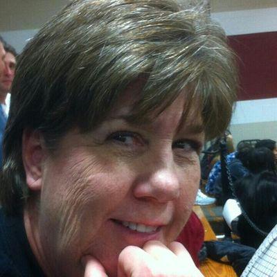 karendraper123's profile picture. 