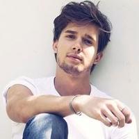 Jason DiLaurentis (@j__dilaurentis) 's Twitter Profile