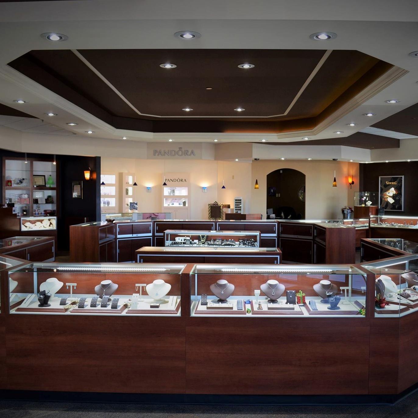 Family owned fine jewelry store based in Oconomowoc, WI.