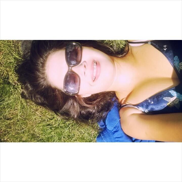 Eu como to?! Linda, bela sem um arranhão ;)