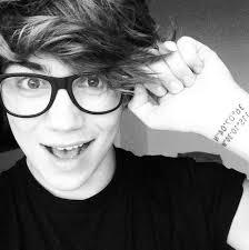 I am the monkey girl of my family and i love union j and i also like one direction. My favourite is George Shelley out of union j.