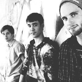 Primera cuenta de apoyo a @saveapollo en España.
Follow us in our personal acc @im_aKoala5 & @LRS_1699
3/3+band #ApolloTourWith5SOS  #GetSavingApolloFamous 4/3