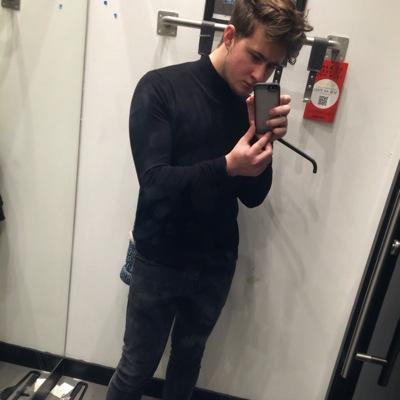18, English lit student at UKC, music, baseball