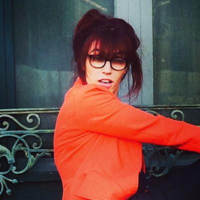 CV&C
Professeur de chant et de technique vocale, kiné
Formations voix Chant Voix et Corps
Voice and singing teacher, singer, physical therapist