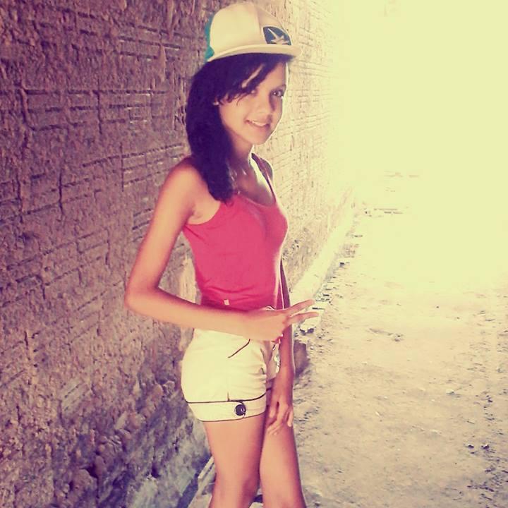Eu não Sou Perfeita,apenas Tenho Motivos Para Ser a Melhor ! Convencida? jamais Apenas Realista *_*  &_& !!!