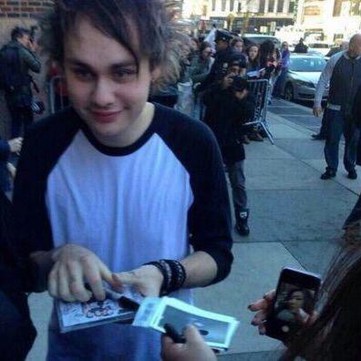 please follow @killerboyafi she gave you this follow ! tysm